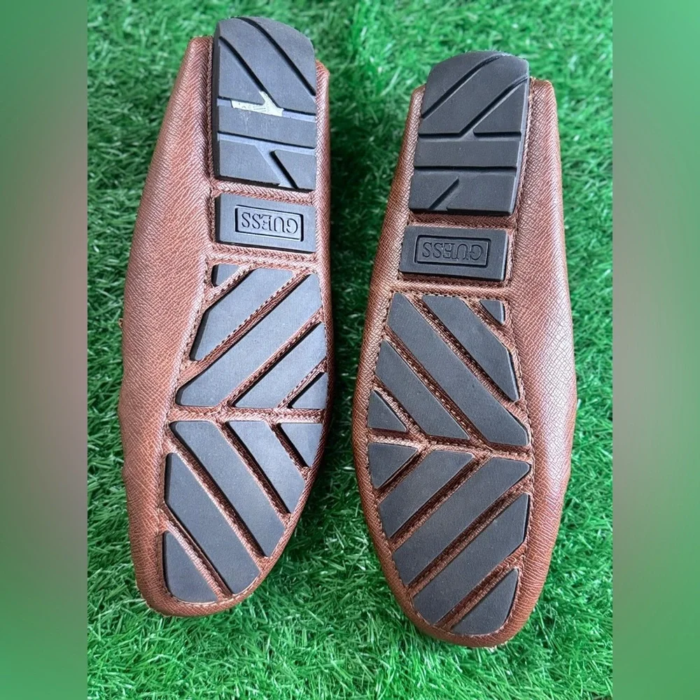 Guesss men’s shoes Size 7‎